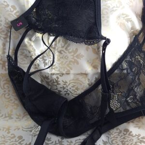 Garter Belt LA SENZA Sexy Black Lace Suspender Belt NEW (M/L)